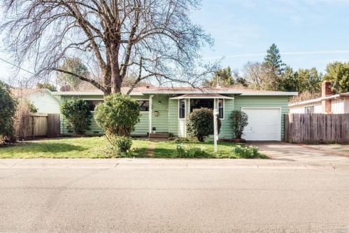 55 Northbrook Way, Willits, CA 95490-3018