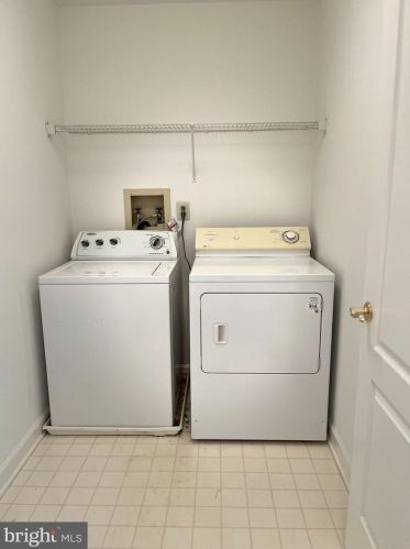 12 Wilkinson Way, Princeton NJ  08540-7362 exterior