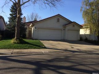 2816 Prado Ln, Davis, CA 95618-6594