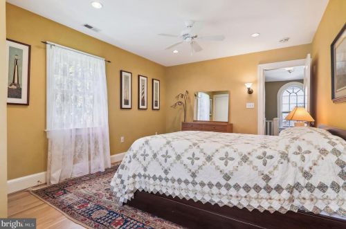 1310 Noyes Dr, Silver Spring MD 20910-2224 exterior