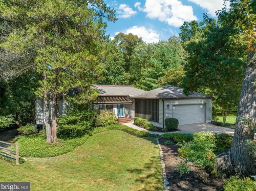 12398 Copenhagen Ct, Herndon, VA 20191-2510