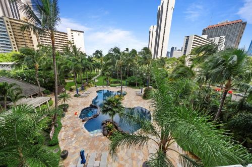 1551 Ala Wai Blvd, Honolulu HI  96815-1011 exterior