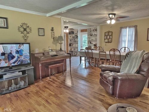 1585 Mount Carmel Rd, Newnan, GA 30263-4210