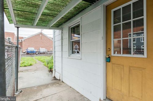 121 Vine St, Lancaster PA  17602-3517 exterior