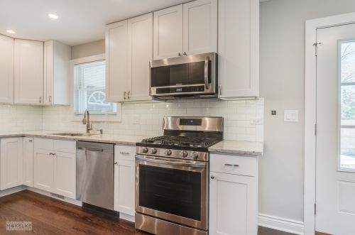 816 Emerald Dr, Naperville IL  60540-7246 exterior