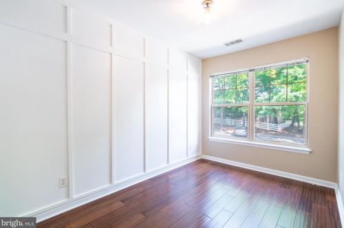 1785 Jonathan Way, Herndon VA  20190-3537 exterior