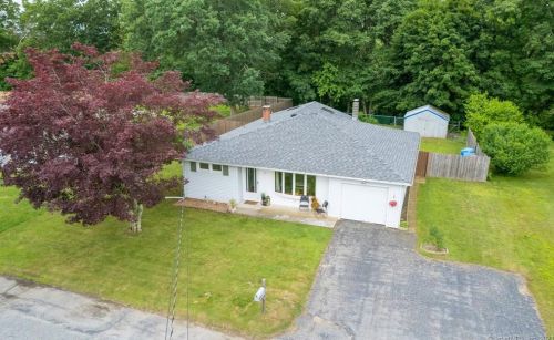 31 Cross St, Killingly, CT 06239-1715