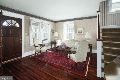 104 Roberts Ave, Tavistock NJ 08033 exterior