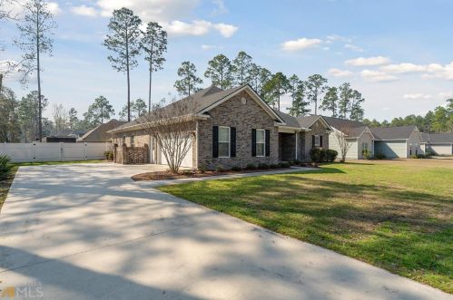 108 Blandford Xing, Rincon, GA 31326-3811