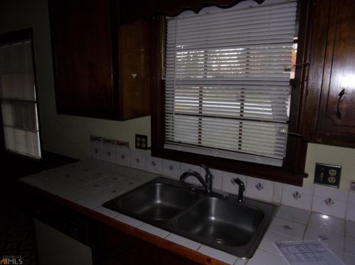 1164 Tony Vly Dr, Conyers GA 30013-2943 exterior