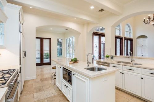 903 Carriage Hl Blvd, Conroe TX  77384-3618 exterior