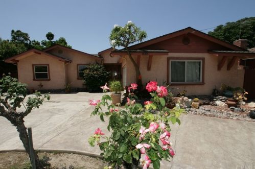8301 Denni St, Cypress, CA 90630-2007
