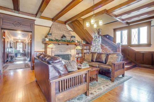 616 Thorpe Springs Rd, Granbury, TX 76048-1520