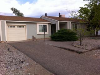 873 Madeira Dr, Albuquerque NM  87124-3244 exterior