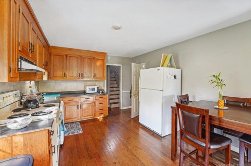 305 Francis St, New Britain CT  06053-3057 exterior