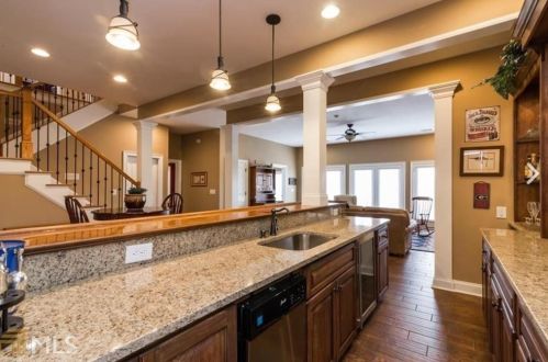 300 Harmony Grv Ln, Jefferson GA  30549-7925 exterior