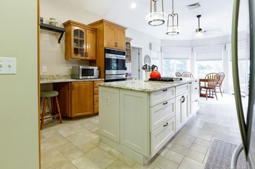 89 Falcon Ridge Rd, Torrington CT  06790-4389 exterior