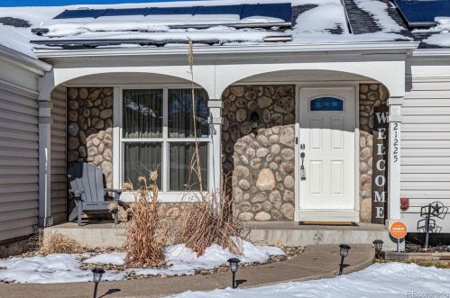 21225 Aberdeen Dr, Aurora, CO 80015-3525