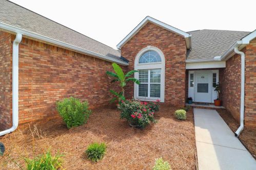 118 Addington Dr, Kathleen, GA 31047-4501