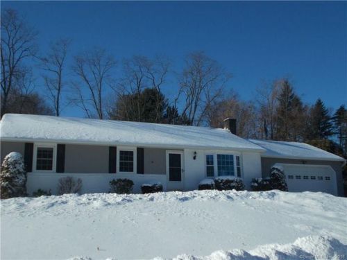 165 Winthrop Dr, Cheshire, CT 06410-1939