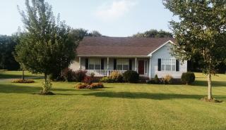 240 Joyce Cir, Lafayette, TN 37083-3347