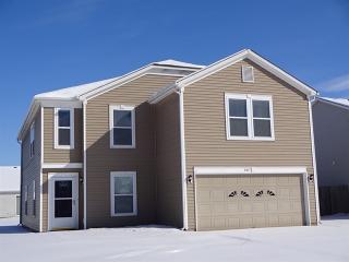 527 Bridgewater Dr, Greenfield IN  46140-7025 exterior