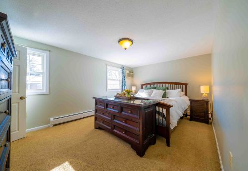 115 Fieldstone Dr, Londonderry NH  03053-2709 exterior