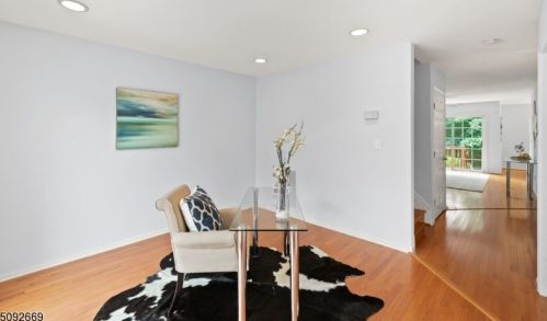 5 Garfield Way, Princeton NJ  08540-1669 exterior