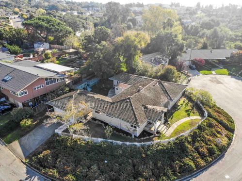 2443 Lancaster Ct, Hayward, CA 94542-1213