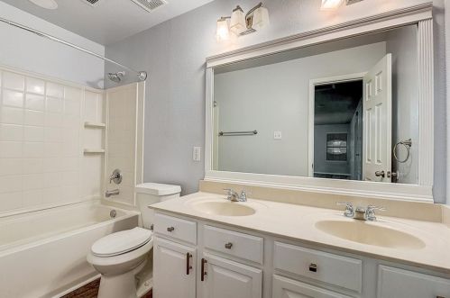 5859 Misty Breeze Dr, Fort Worth TX  76179-5274 exterior