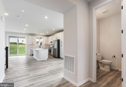 9847 Ripple Dr, Williamsport, MD 21795-1622