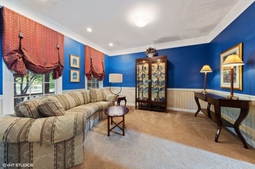 6755 Fieldstone Dr, Willowbrook IL  60527-5294 exterior