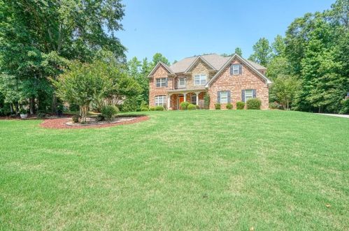 88 Ranan Ln, Newnan, GA 30263-6990