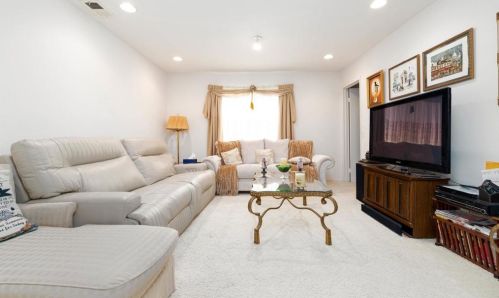 1352 Granite Springs Dr, Chula Vista CA  91915-1540 exterior