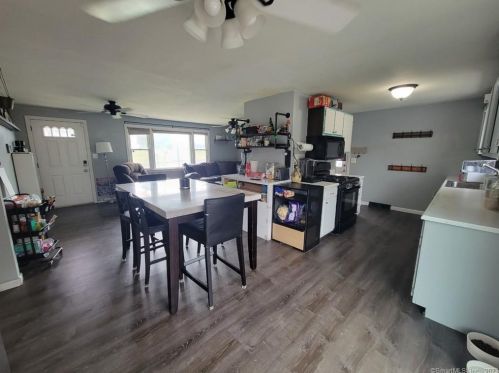 28 Pettit Dr, Meriden, CT 06451-4971