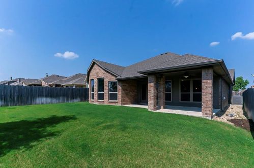 6068 Warmouth Dr, Fort Worth TX  76179-7648 exterior