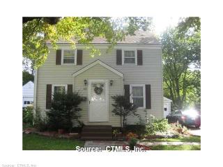 93 Tobey Ave, Windsor, CT 06095-3725