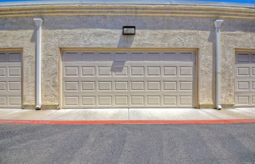 730 Breeze Hill Rd, Vista CA  92081-4319 exterior