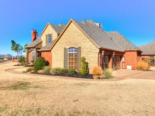 16801 Shorerun Dr, Edmond OK  73012-8439 exterior