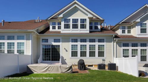 9 Majestic Dr, Tinton Falls NJ 07724-4760 exterior