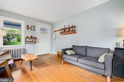 410 Melbourne Ave, Silver Spring MD 20901-2818 exterior