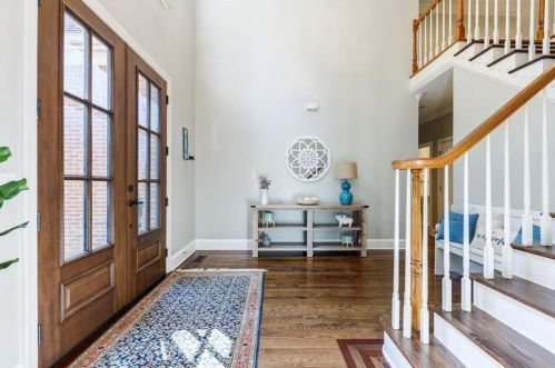 4743 Dunwoody Club Dr, Atlanta GA  30350-5305 exterior
