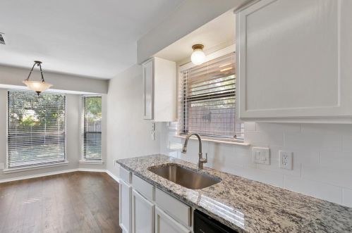 2709 Rdg Rd, Fort Worth TX  76133-7723 exterior