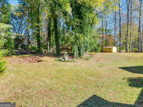 543 Charing Cross Dr, Marietta GA  30066-2556 exterior
