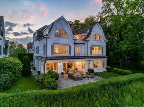 11 Harbor Bluff Ln, Norwalk CT  06853-1544 exterior