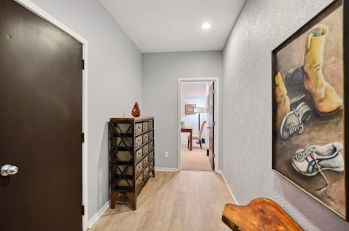 1348 Fernwood Cir, Atlanta GA  30319-3408 exterior