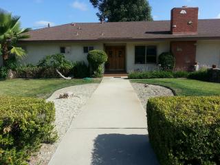 86 Maxine Dr, Camarillo, CA 93010-2018