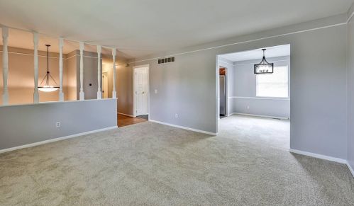 545 Bessinger Dr, Cincinnati OH 45240-3956 exterior