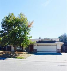 8860 Pershing Ave, Citrus Heights, CA 95662-5138