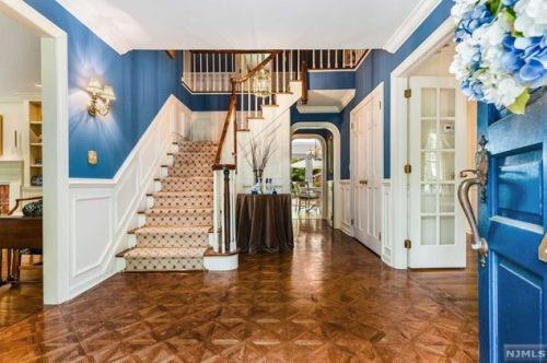 4 Ridge Crest Rd, Upper Saddle River, NJ 07458-3101